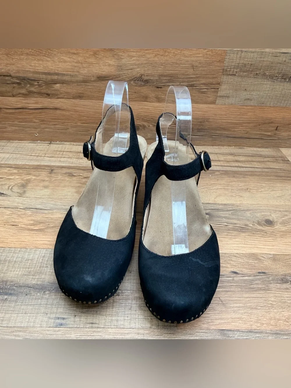 Dansko size 8.5-9 39 Black Mary Jane Block Heel Sandals with Gold Buckle